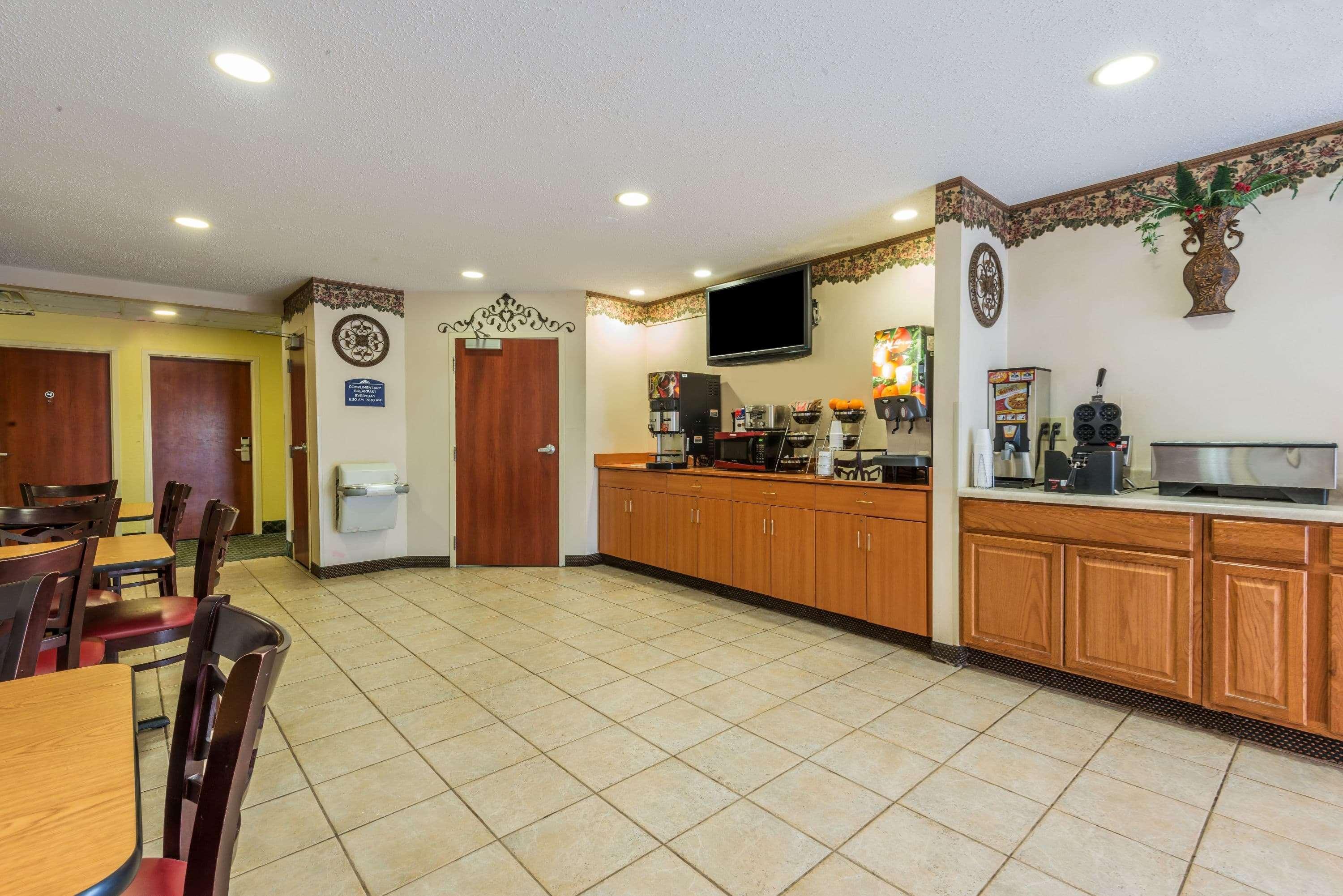 Microtel Inn & Suites By Wyndham Auburn Exteriér fotografie